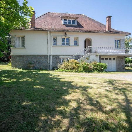 Quaint Holiday Home In Payzac With Garden Εξωτερικό φωτογραφία