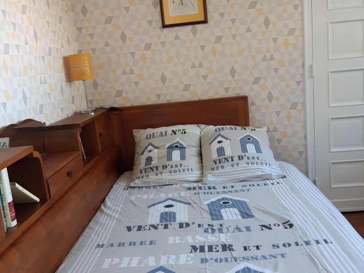 Quaint Holiday Home In Payzac With Garden Εξωτερικό φωτογραφία